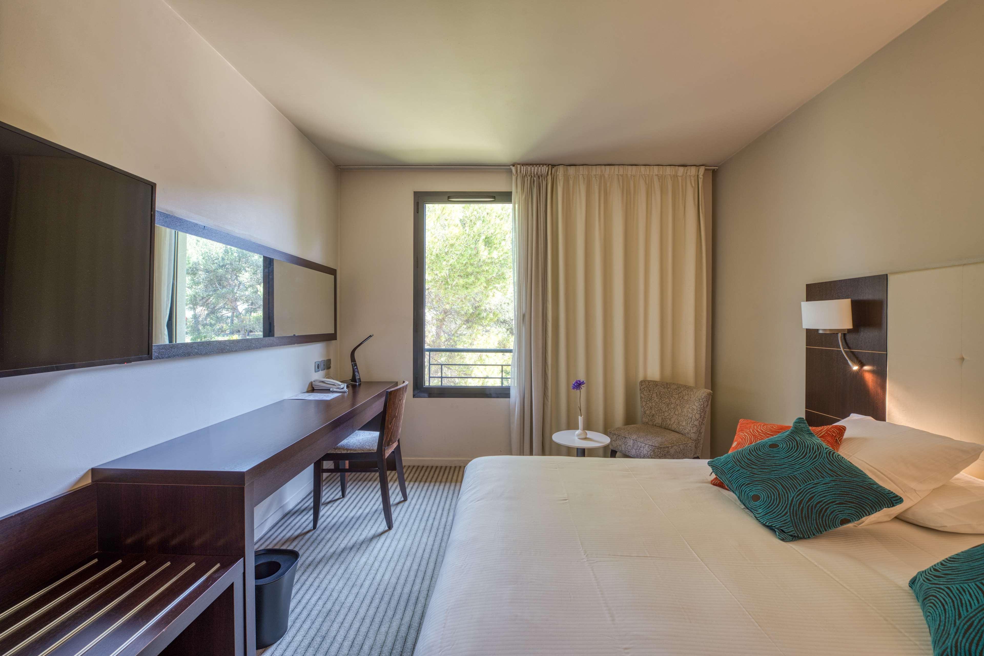 Mercure Aix-En-Provence La Duranne Gare Tgv Dış mekan fotoğraf
