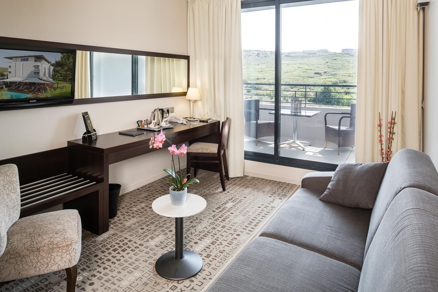 Mercure Aix-En-Provence La Duranne Gare Tgv Dış mekan fotoğraf