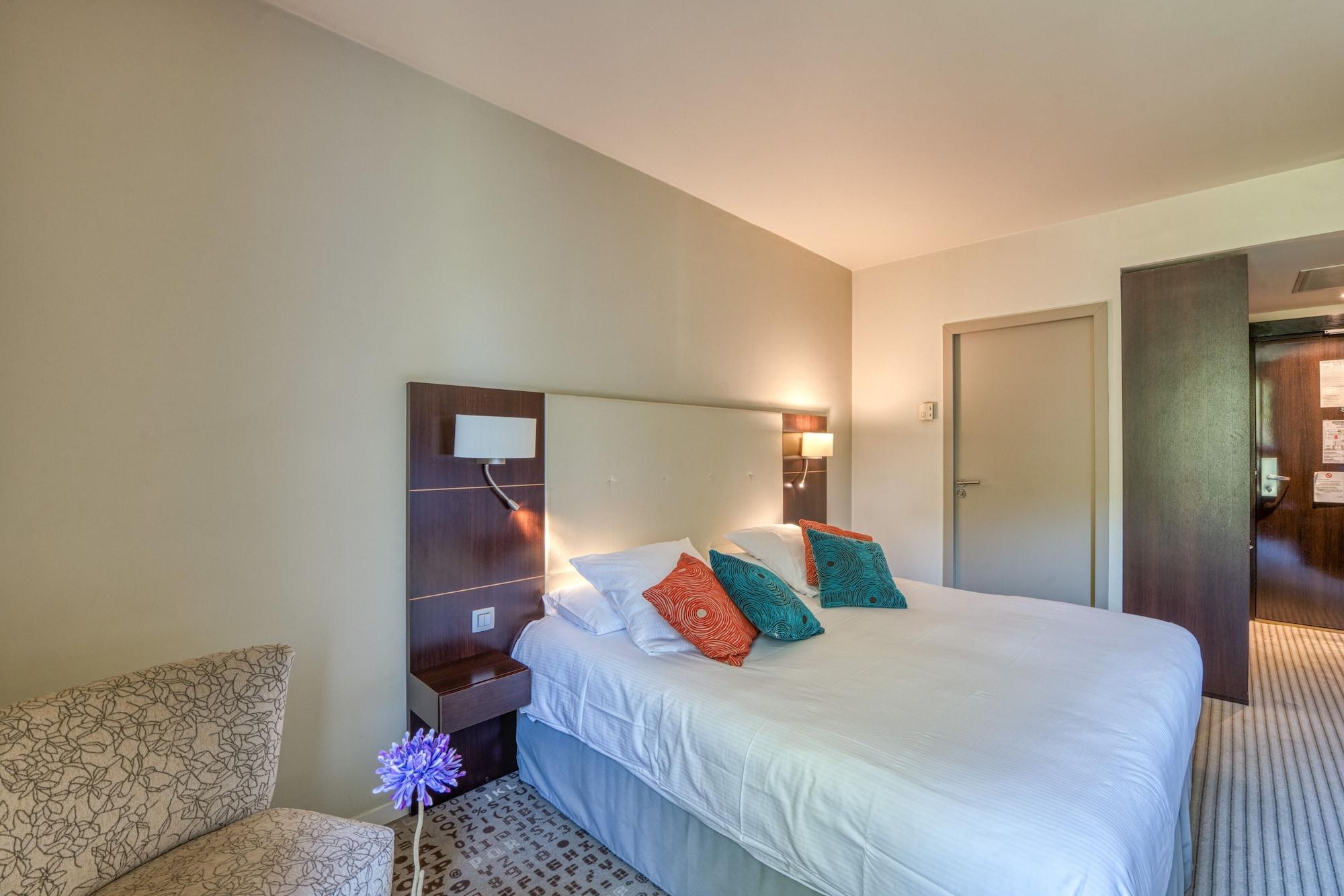 Mercure Aix-En-Provence La Duranne Gare Tgv Dış mekan fotoğraf