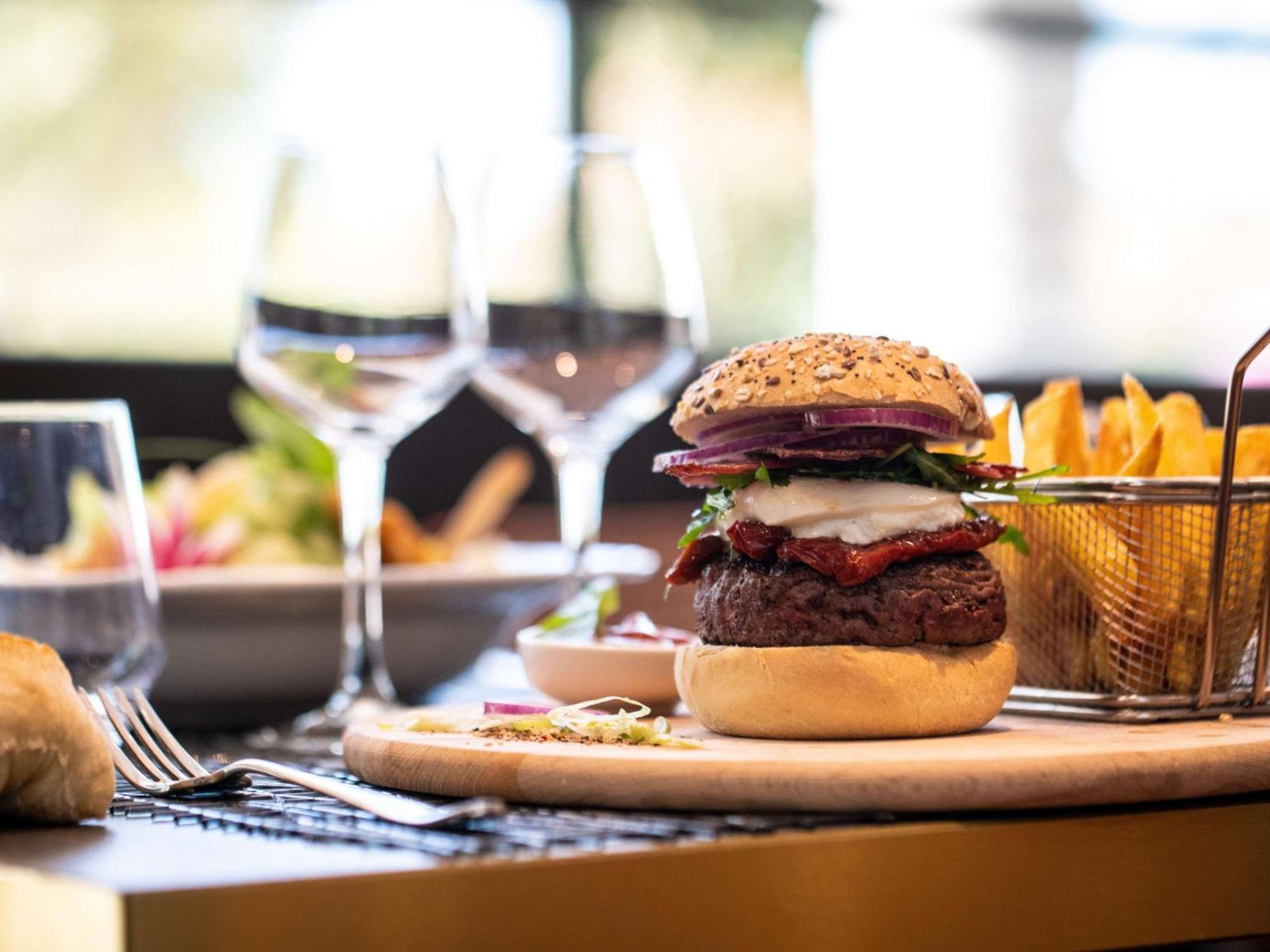Mercure Aix-En-Provence La Duranne Gare Tgv Dış mekan fotoğraf